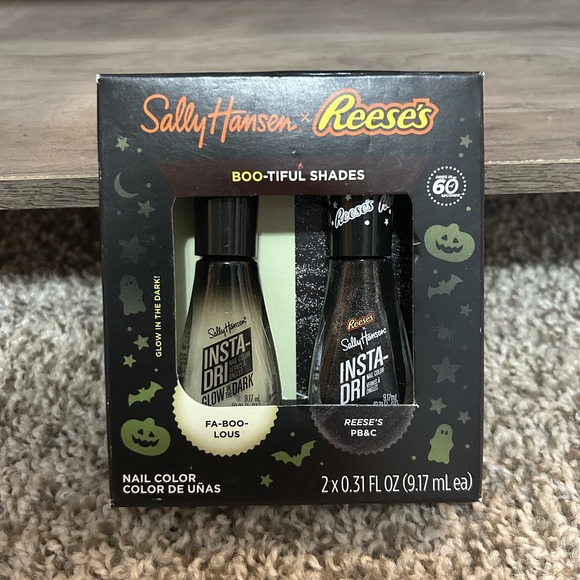 Sally Hansen Reese's Limited Edition Nail Polish Set, Halloween, Glow In  Dark - Picture 1 of 3